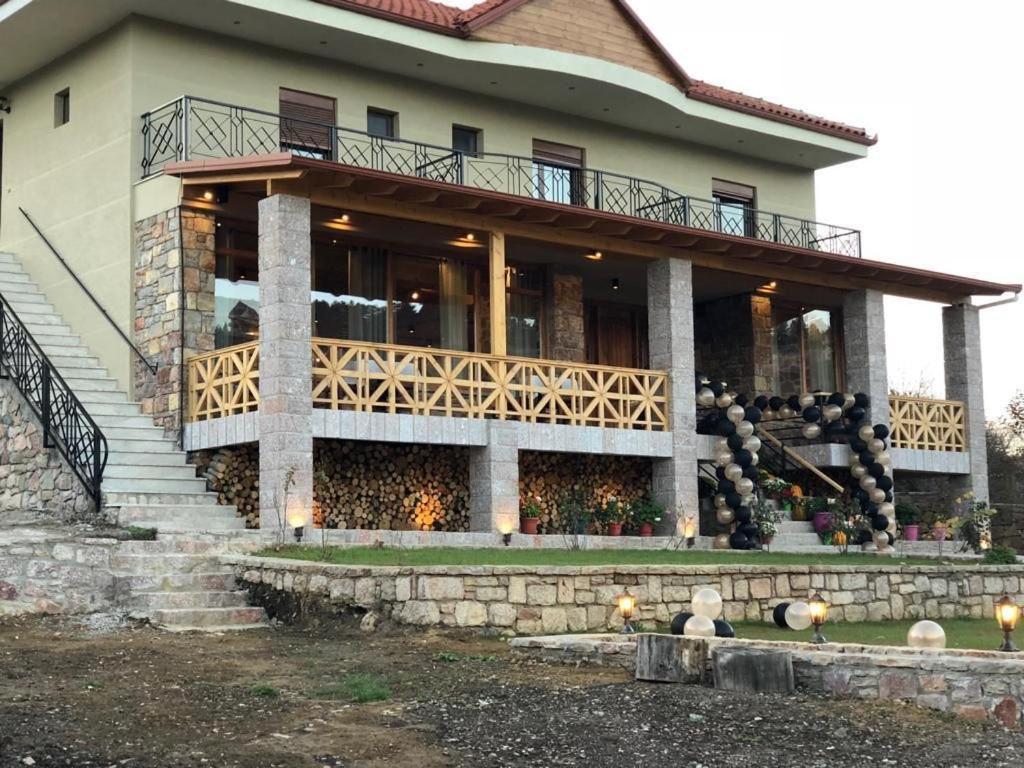 Vila Shen Maria Hotell Voskopojë Exteriör bild