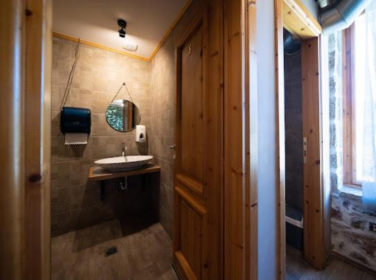 Vila Shen Maria Hotell Voskopojë Exteriör bild