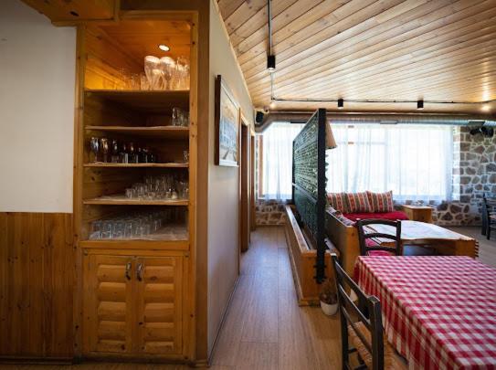 Vila Shen Maria Hotell Voskopojë Exteriör bild