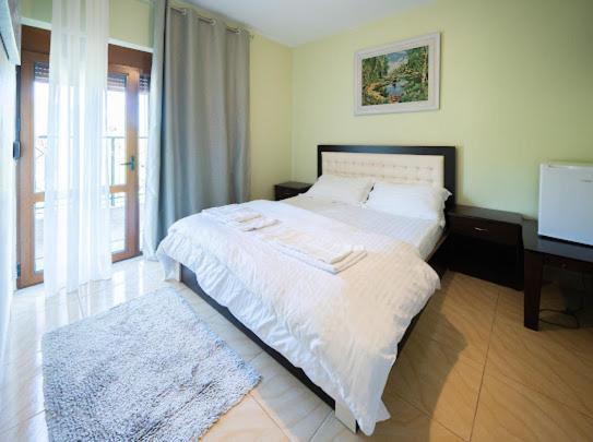 Vila Shen Maria Hotell Voskopojë Exteriör bild