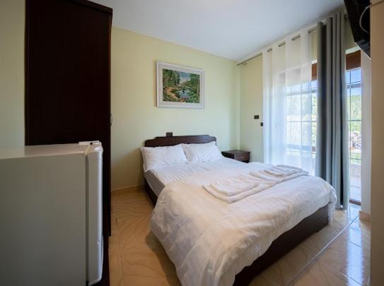 Vila Shen Maria Hotell Voskopojë Exteriör bild