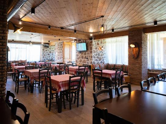 Vila Shen Maria Hotell Voskopojë Exteriör bild